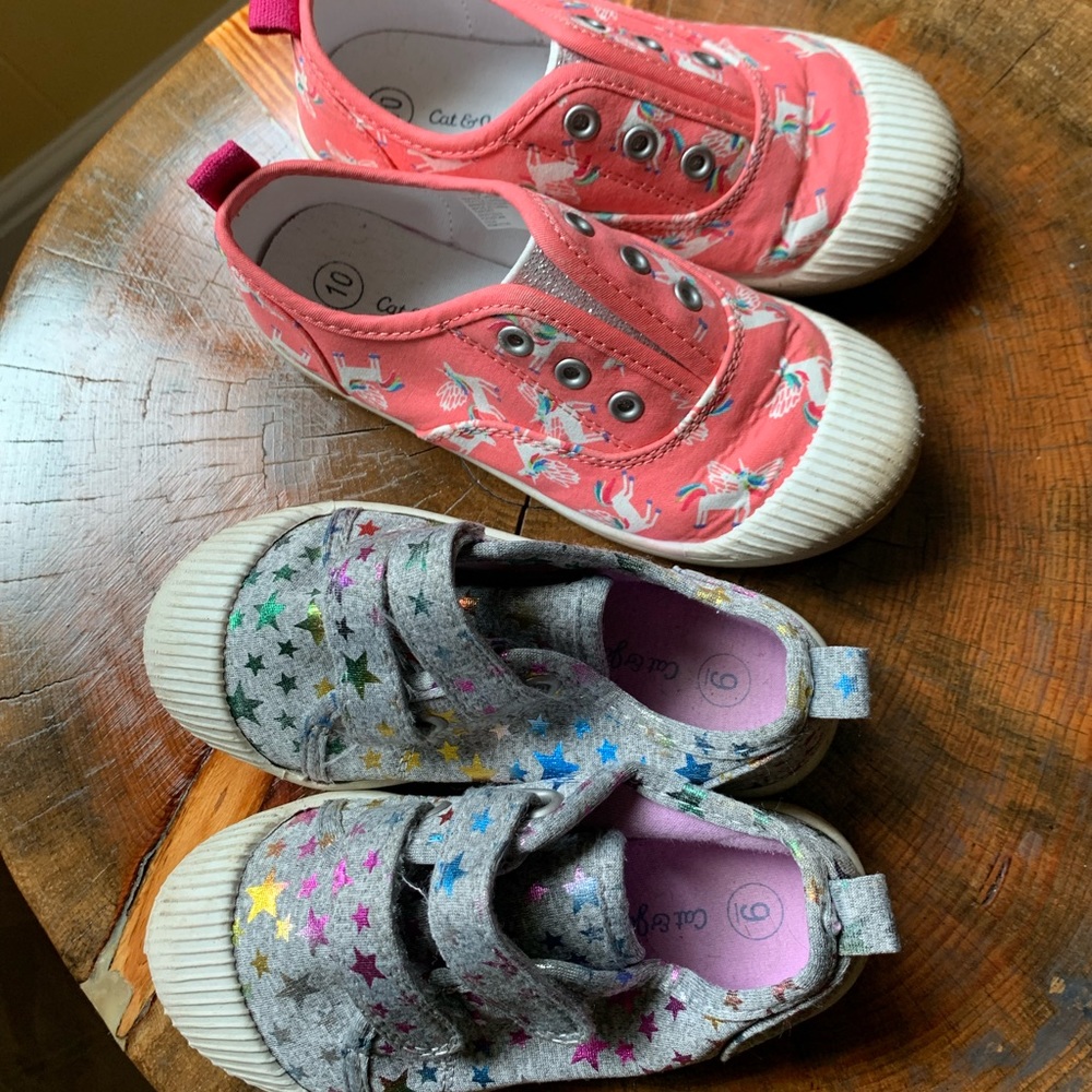2 pairs of girls play shoes size 9/10
